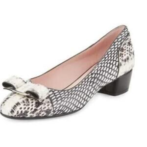 Salvatore Ferragamo Vara Nero-Bianc Reptile Bow Pumps